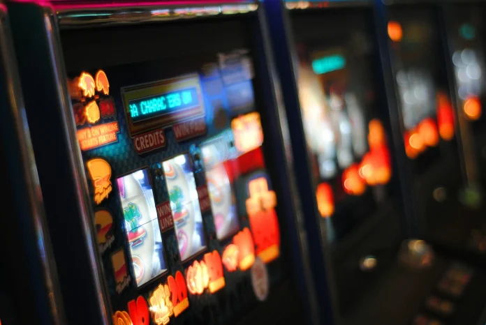 Slot machine photo – Free Technology Image on Unsplash